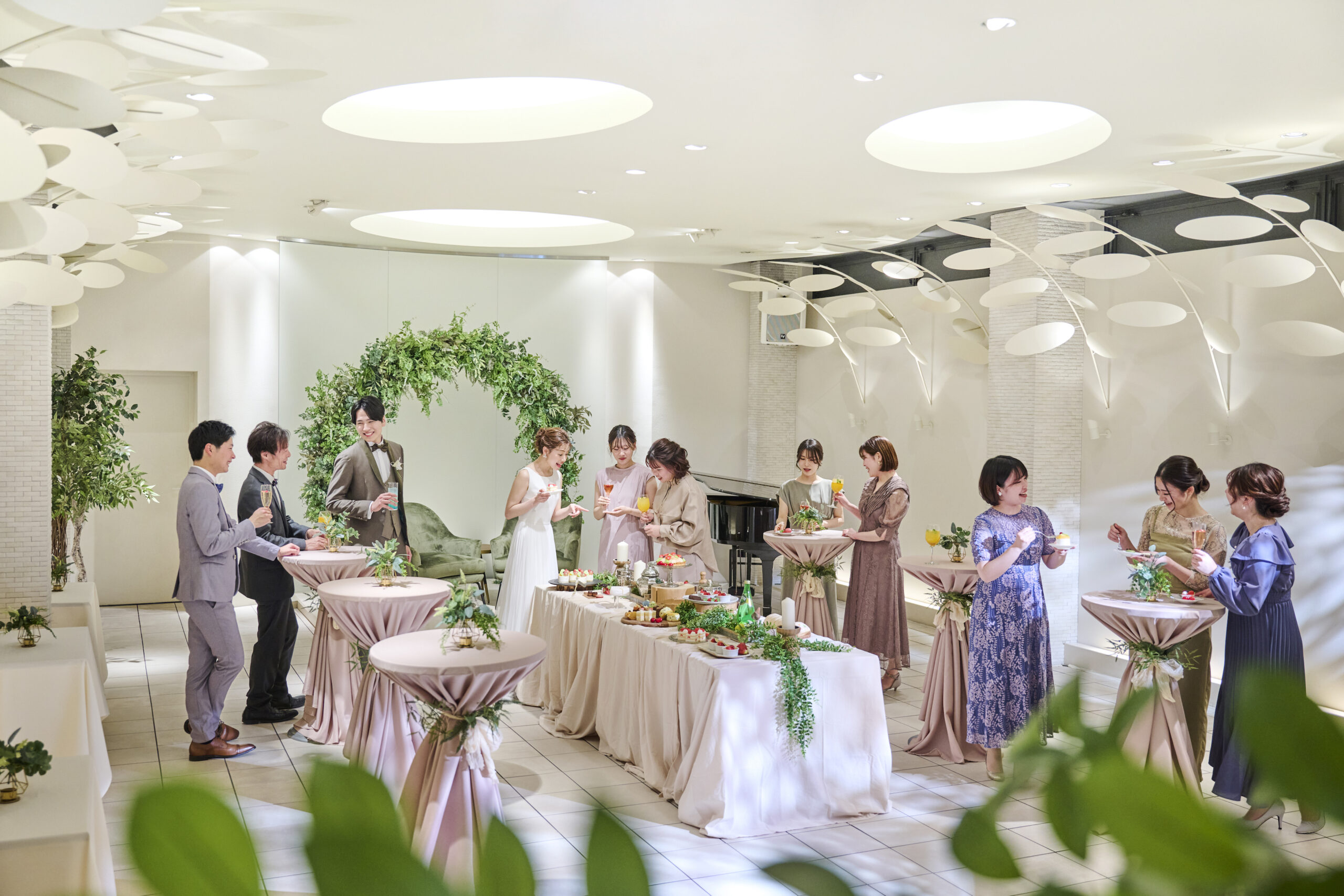 【披露宴前にプティパーティプラン】<br /> 挙式と披露宴が一緒になった70万円ご優待プラン