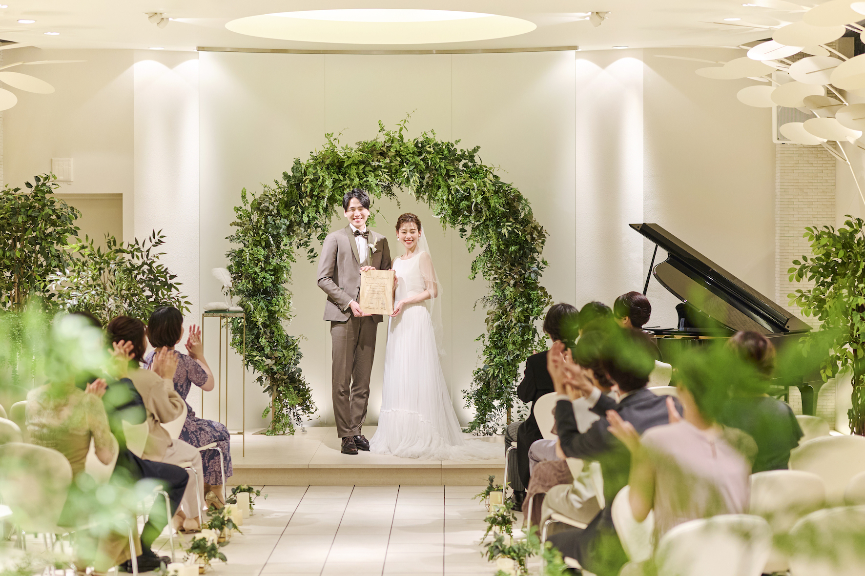 【ボワ・ドゥ・フェ ウエディングプラン】<br /> ボワ・ドゥ・フェでの挙式と披露宴が一緒になったスペシャルプラン